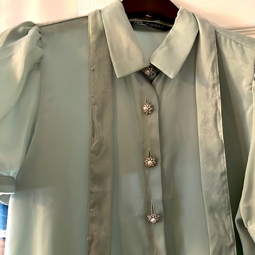 đNEW ZARA Top with Rhinestone Buttons - Picture 15 of 15